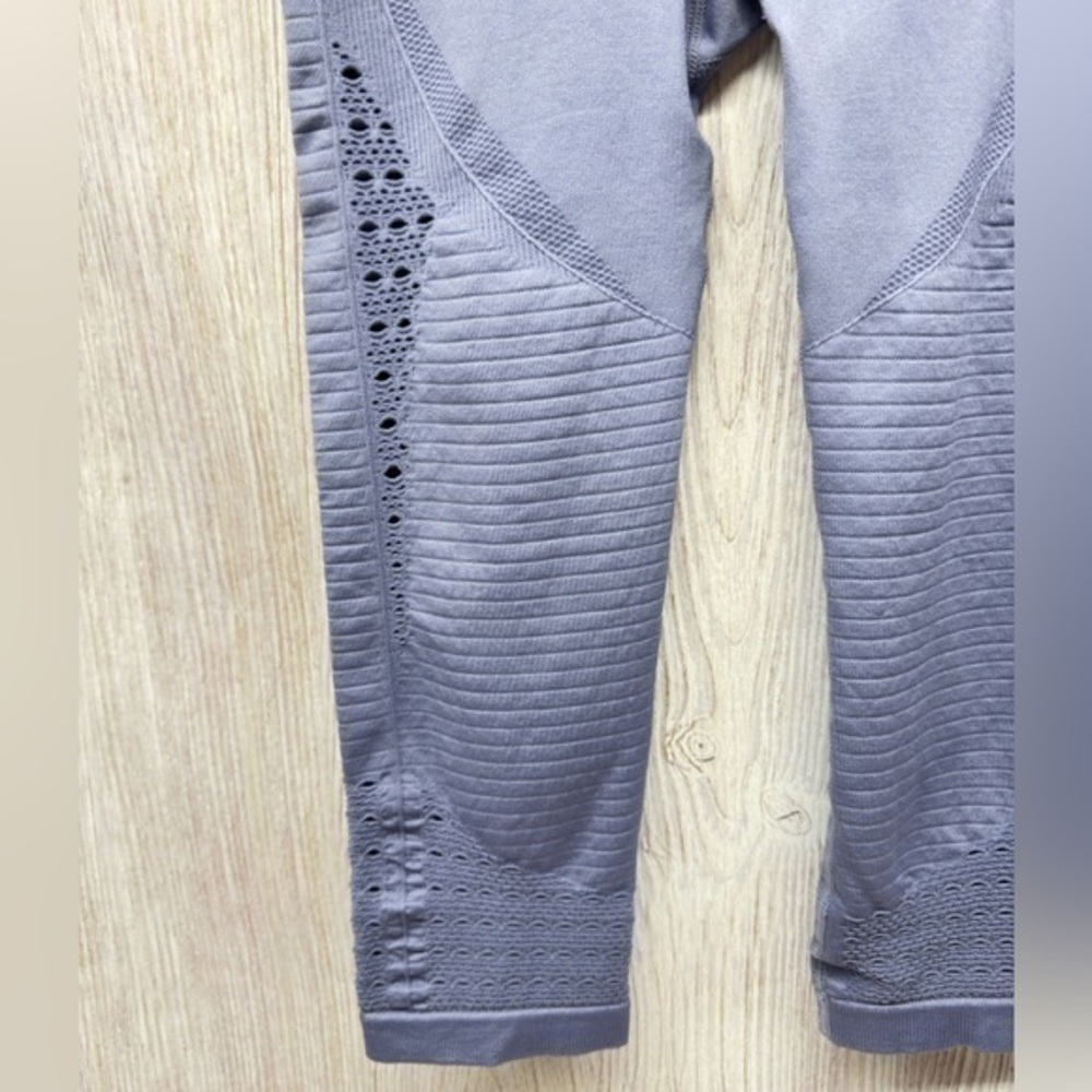 Gymshark Women's‎ Energy Seamless Cutout Leggings in Slate (Size Small) - Picture 9 of 10